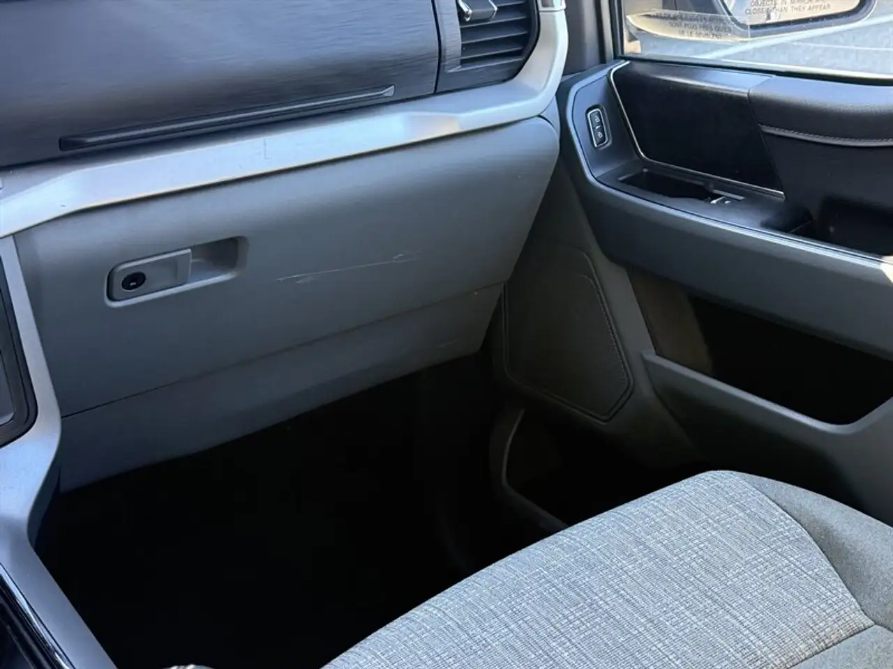 Ford F-150 - Image 26