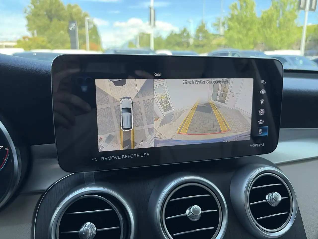 Mercedes-Benz GLC - Image 25