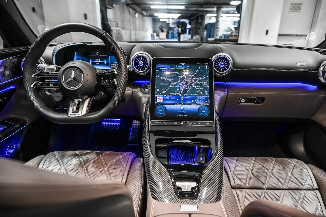 Mercedes-Benz SL - Image 20