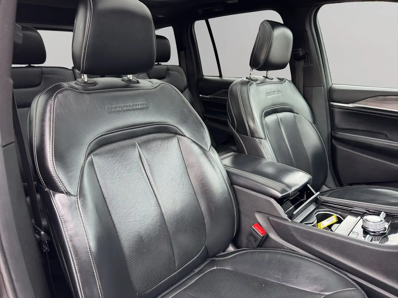 Jeep Grand Cherokee - Image 19