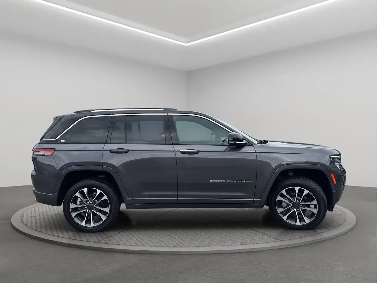 Jeep Grand Cherokee - Image 3
