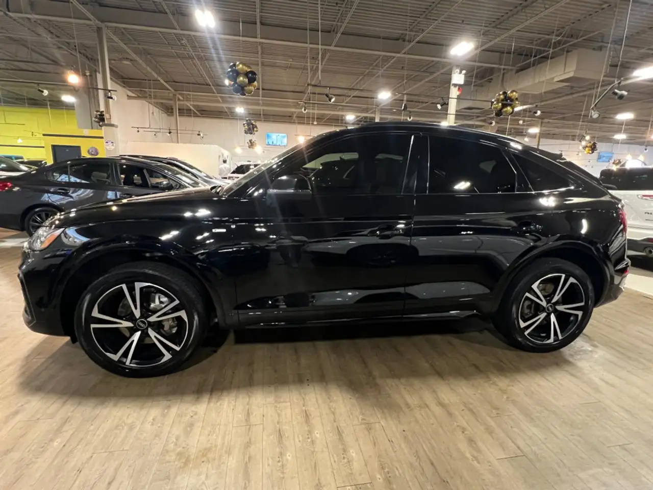 Audi Q5 - Image 2