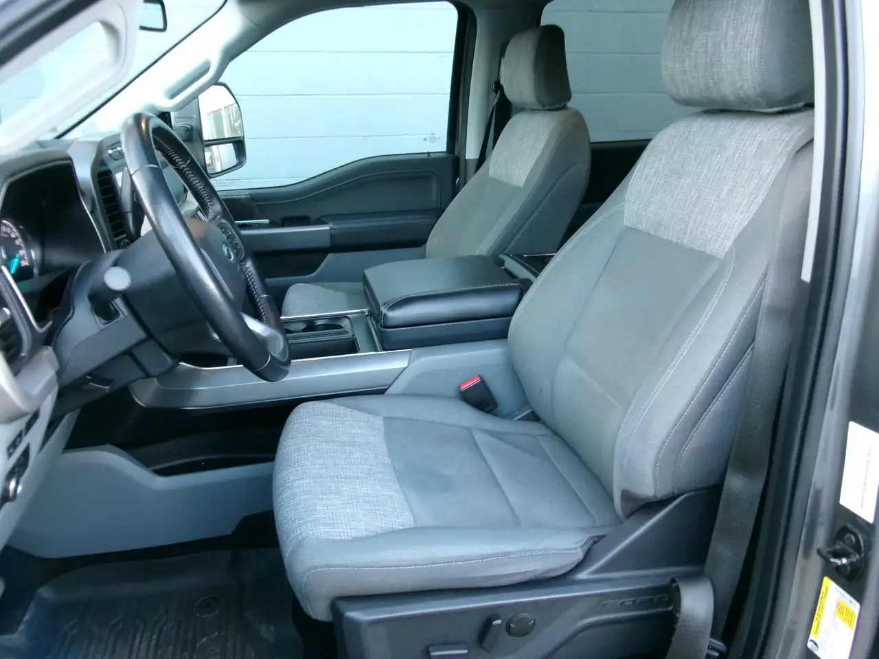 Ford F-150 - Image 25