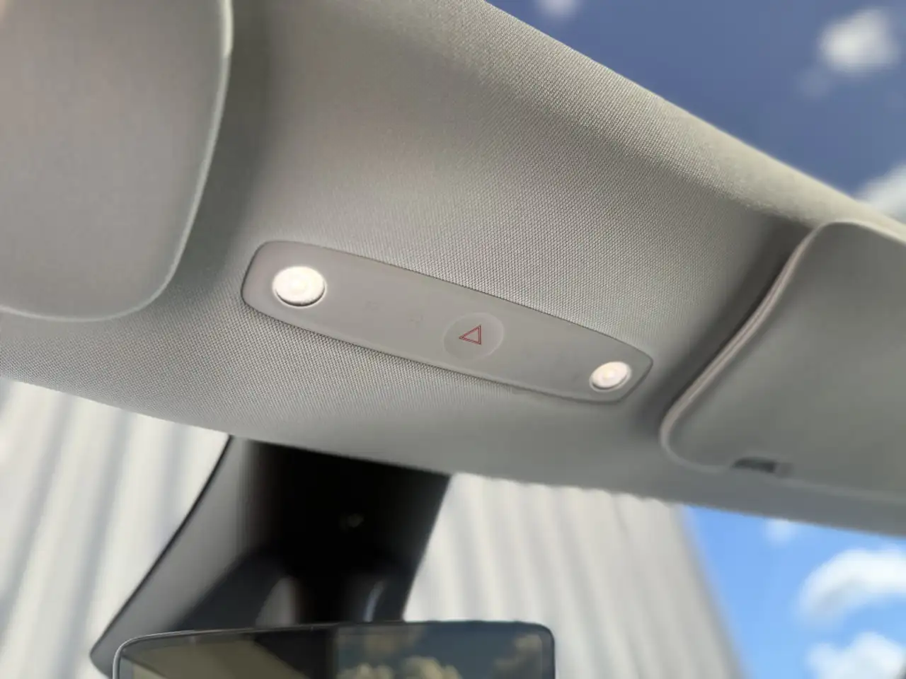 Tesla Model Y - Image 21