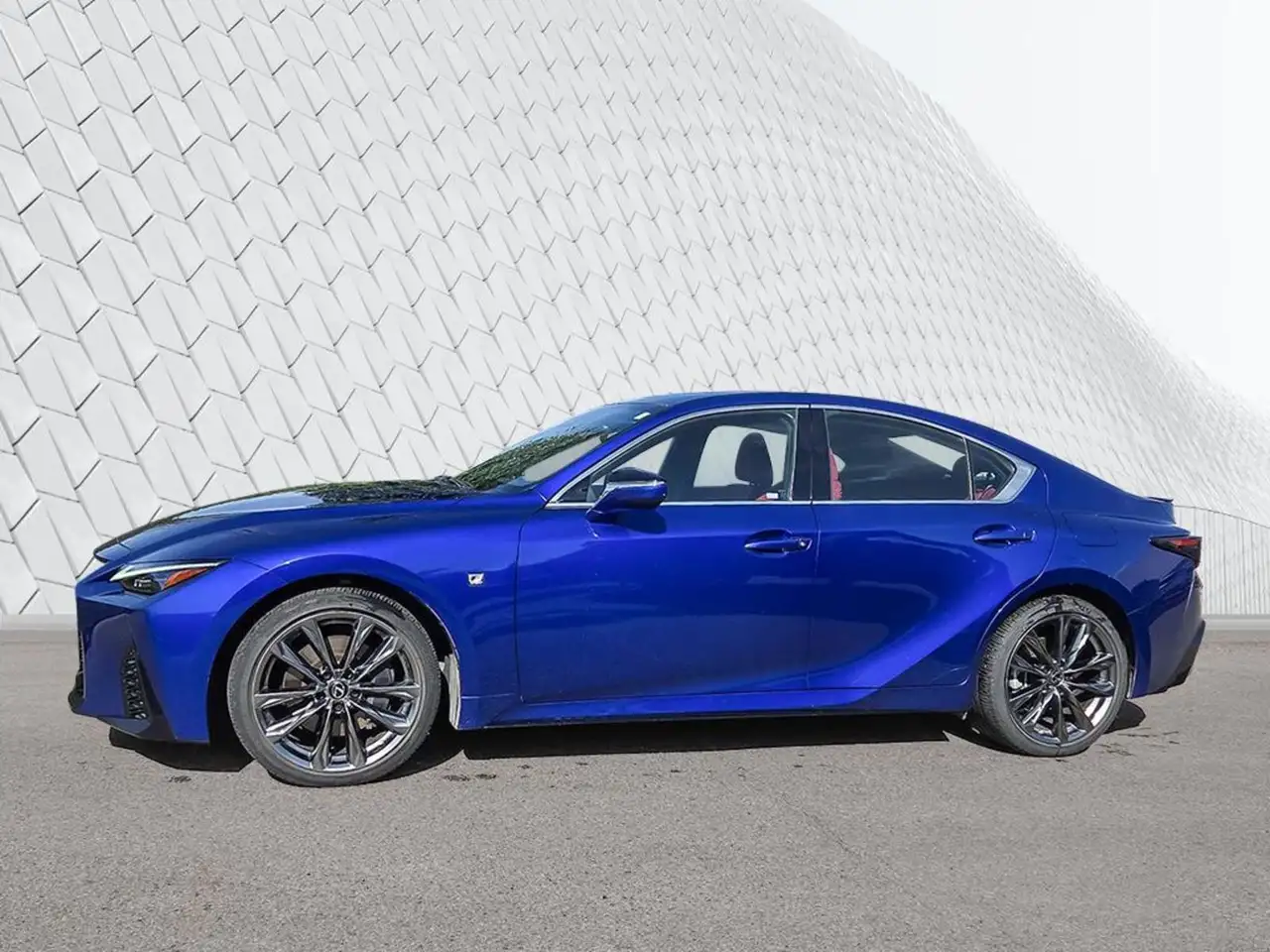 Lexus IS - Image 3