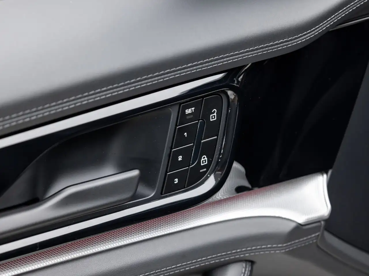 Porsche Panamera - Image 22