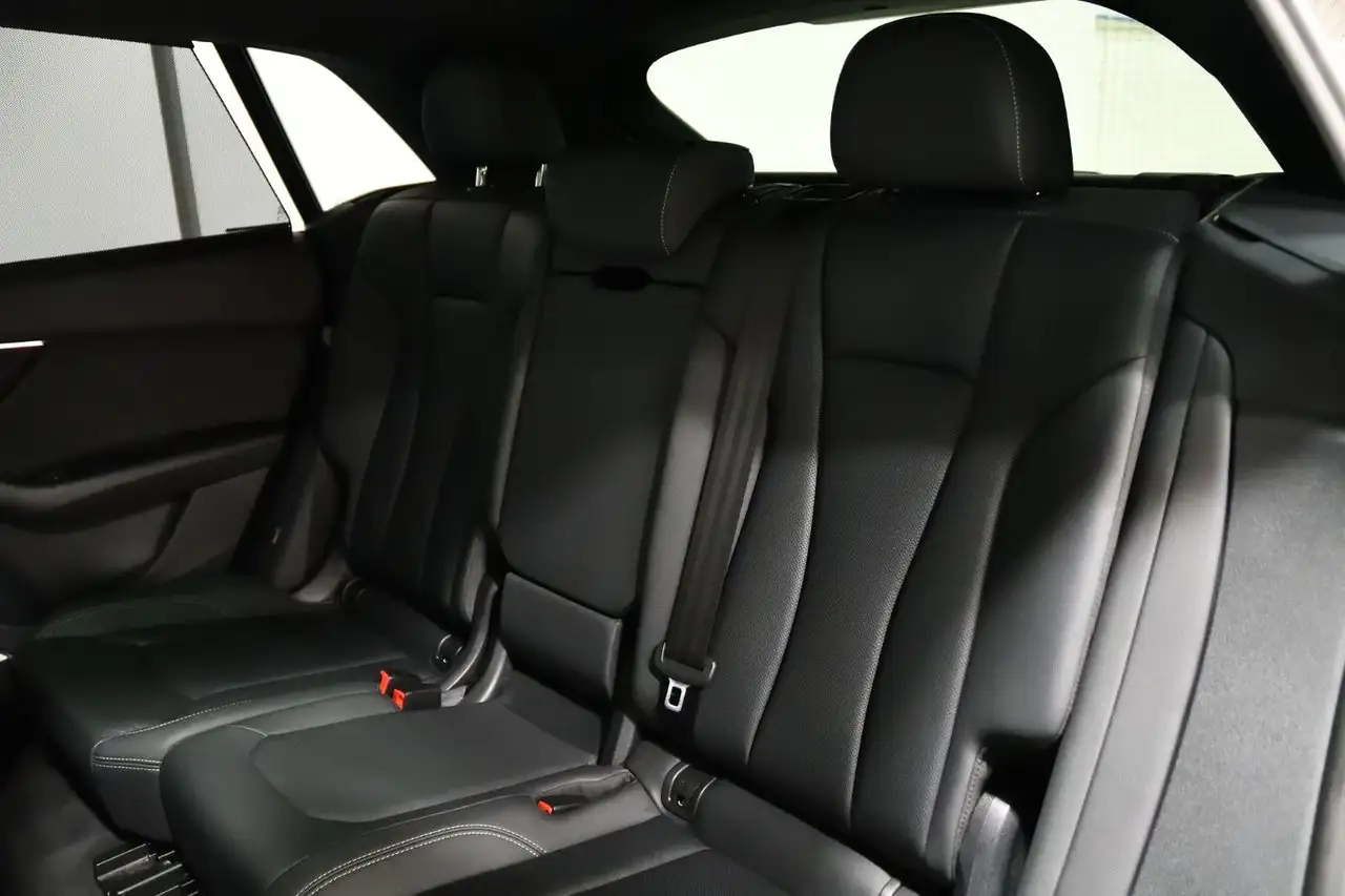 Audi Q8 - Image 17
