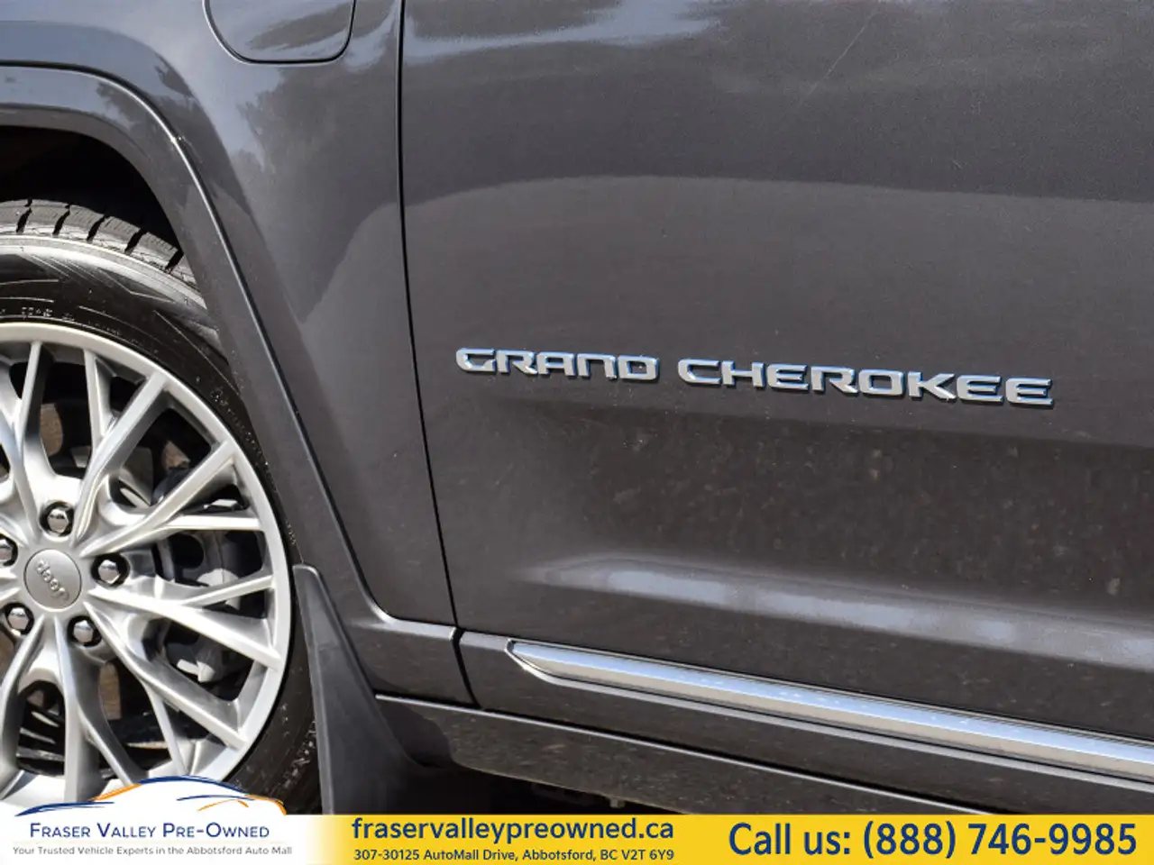Jeep Grand Cherokee - Image 31