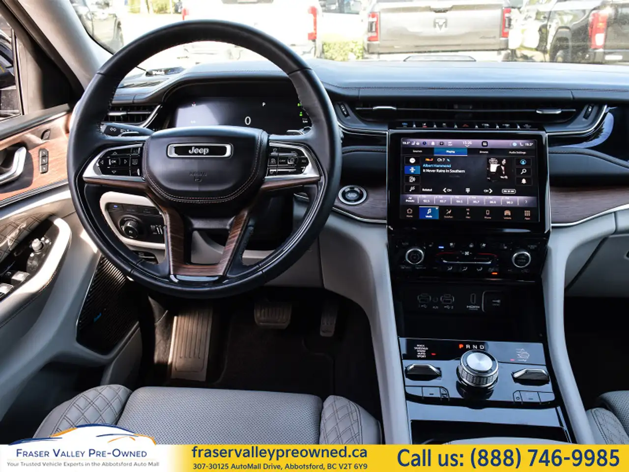 Jeep Grand Cherokee - Image 16