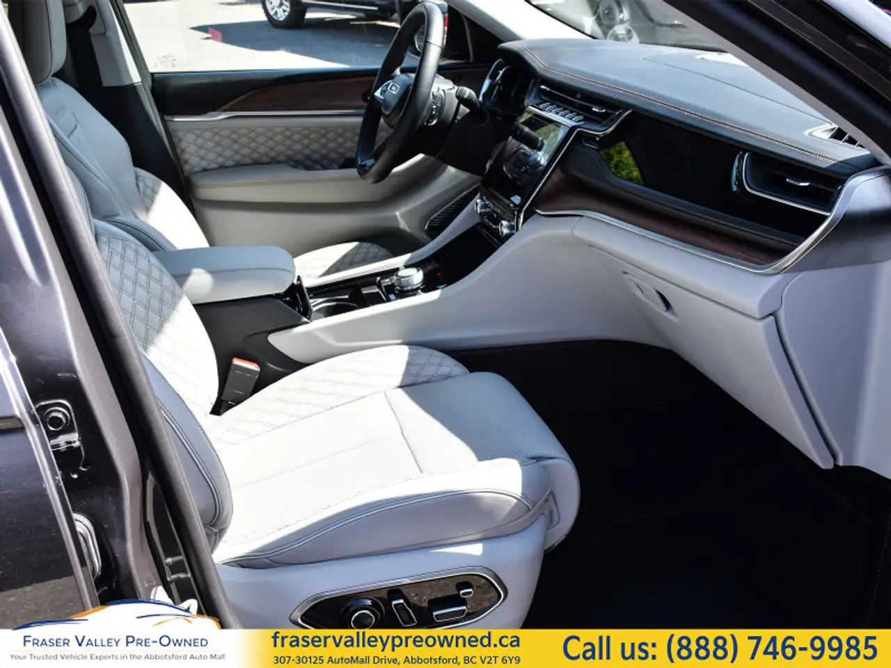 Jeep Grand Cherokee - Image 10