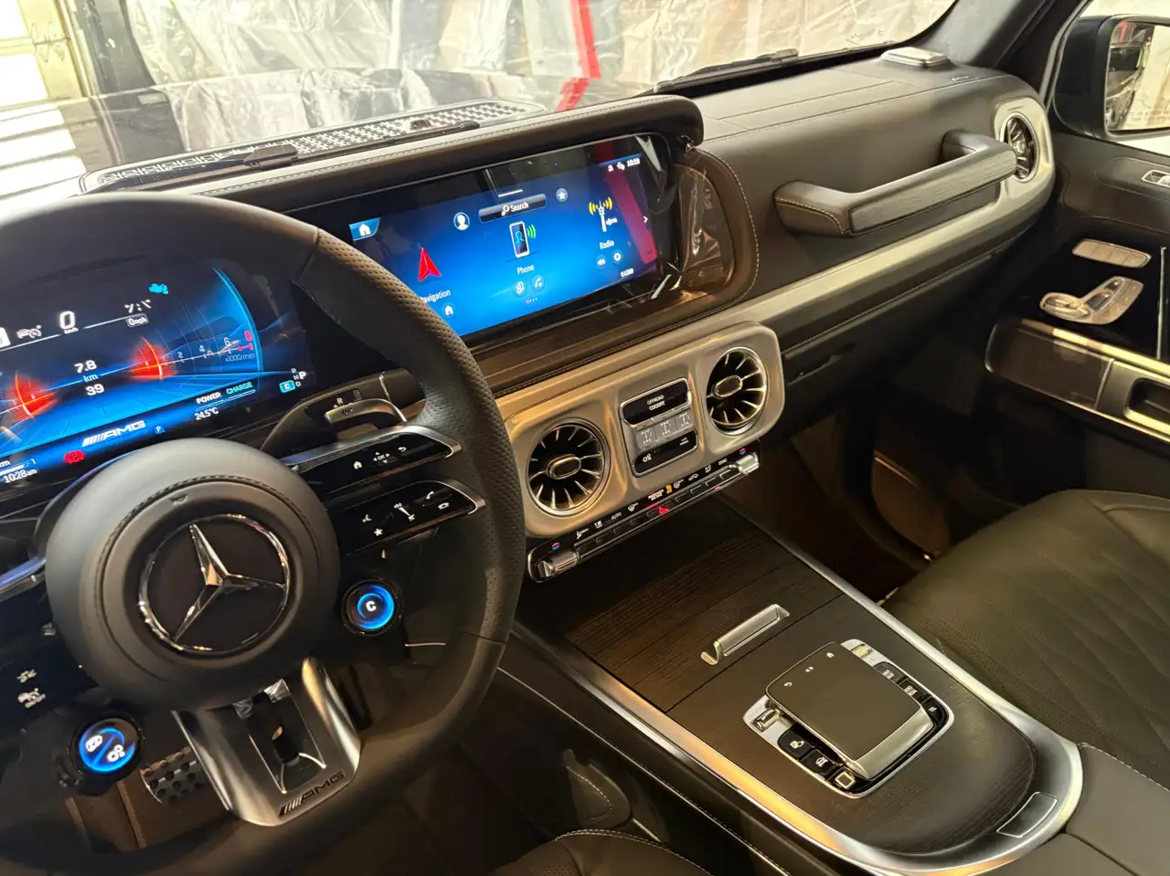 Mercedes-Benz G-Class - Image 28