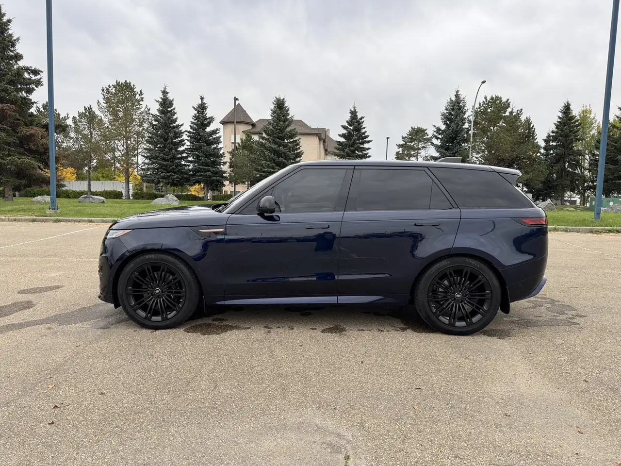 Land Rover Range Rover Sport - Image 4