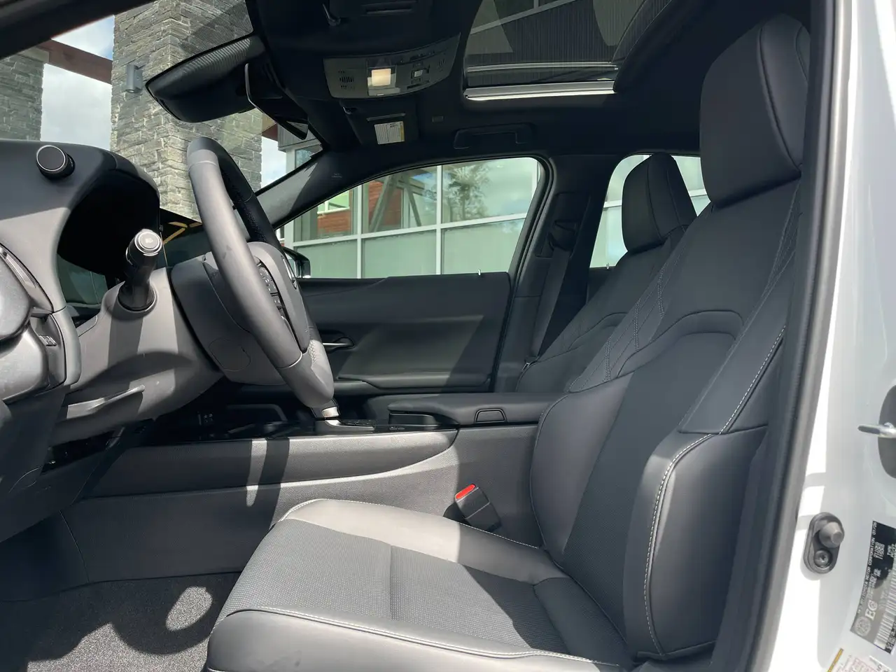 Lexus UX - Image 12