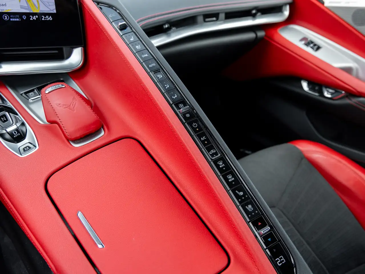 Chevrolet Corvette - Image 28