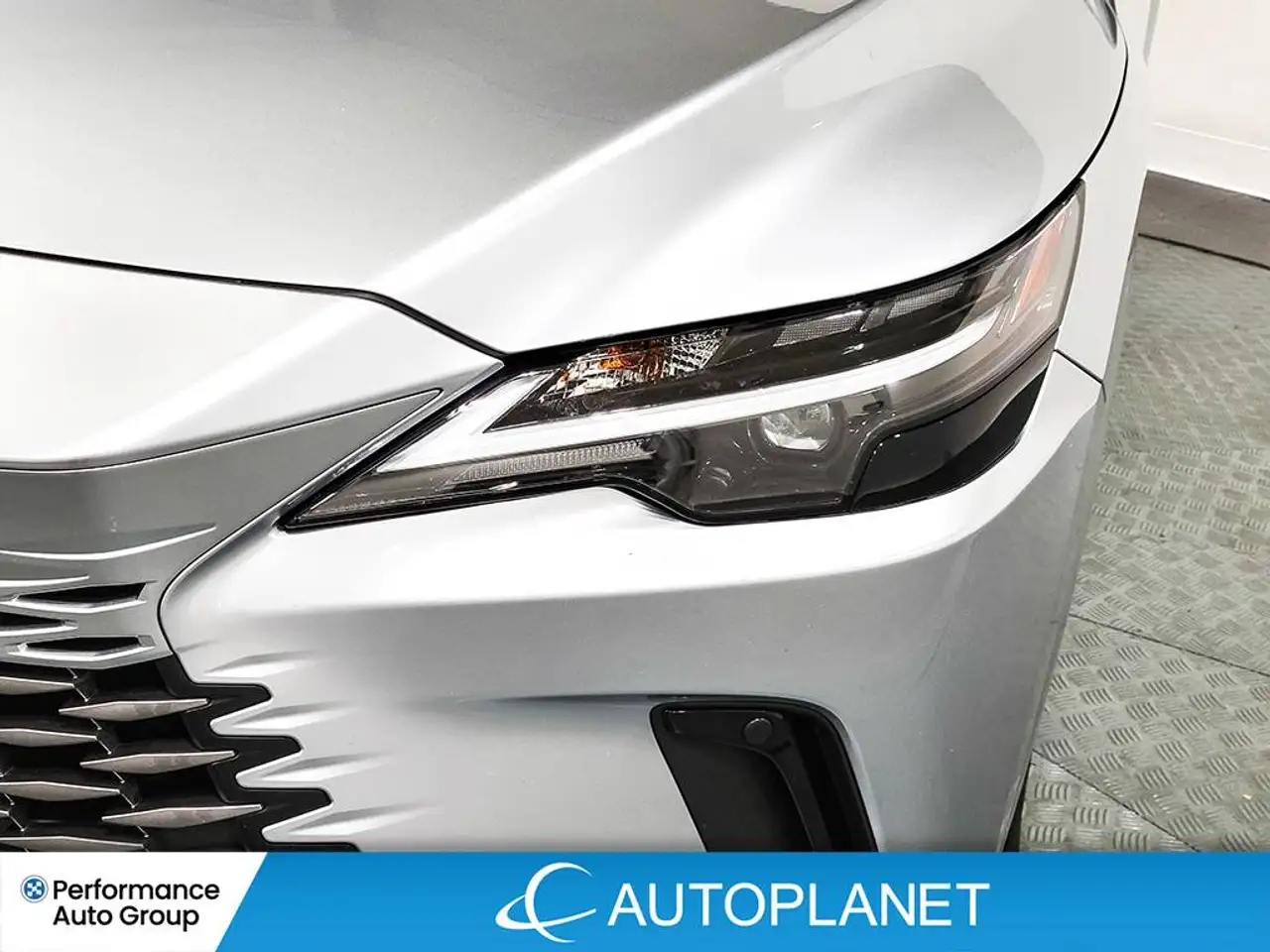 Lexus RX - Image 11