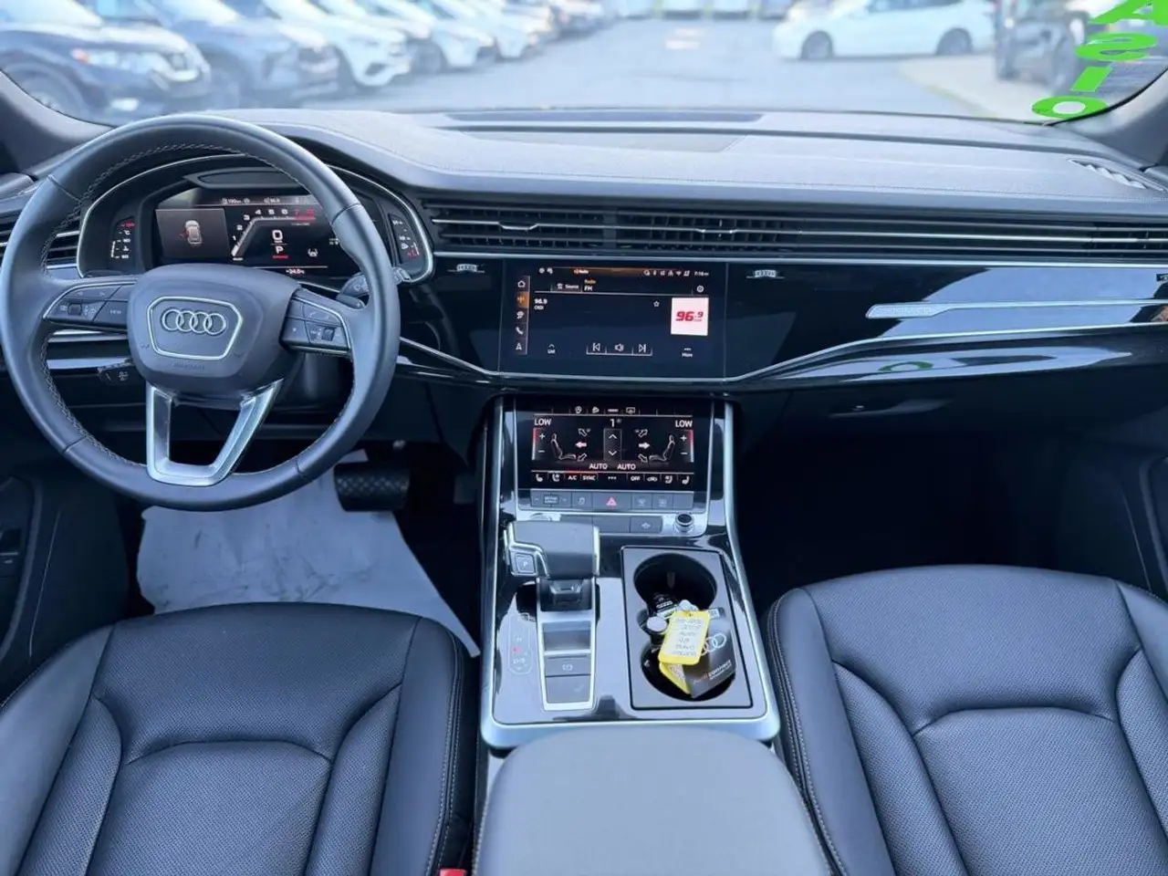Audi Q8 - Image 20