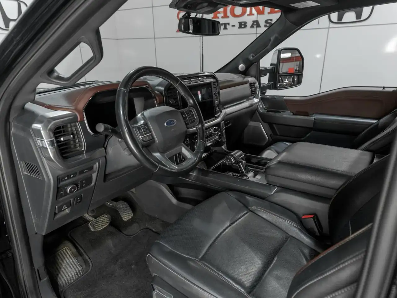 Ford F-150 - Image 14
