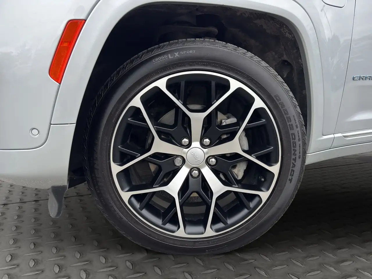 Jeep Grand Cherokee - Image 6