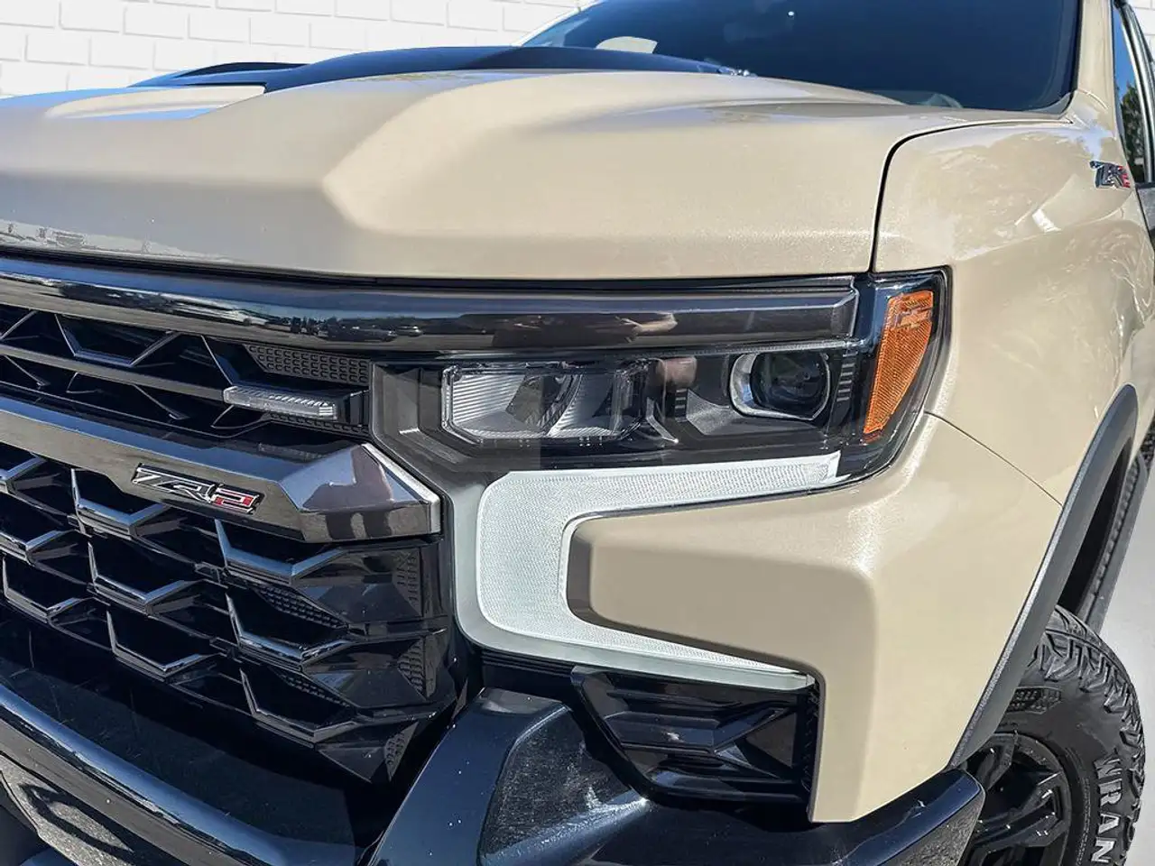 Chevrolet Silverado 1500 - Image 12
