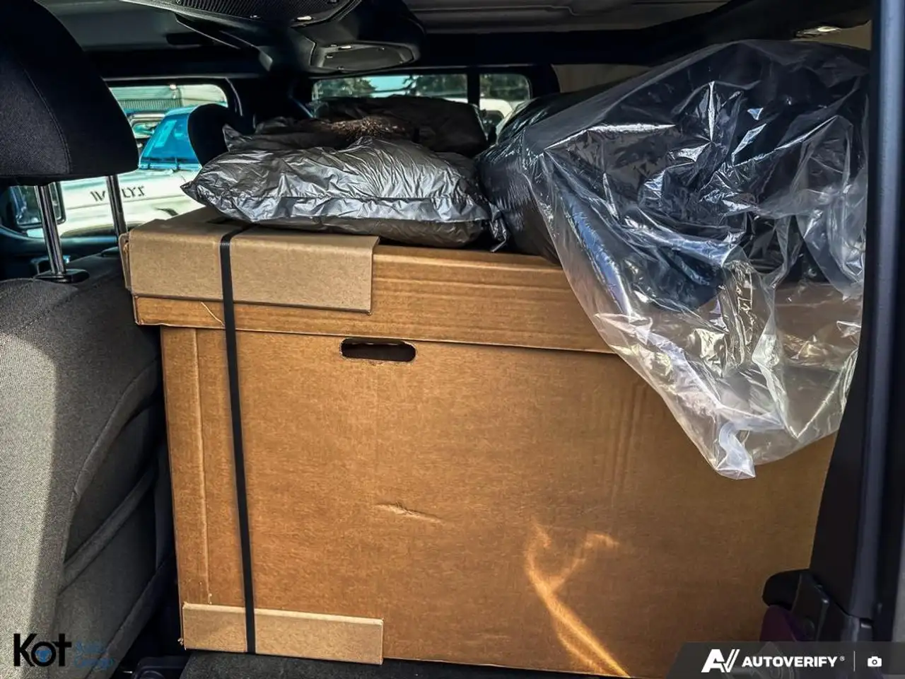 Jeep Wrangler - Image 23