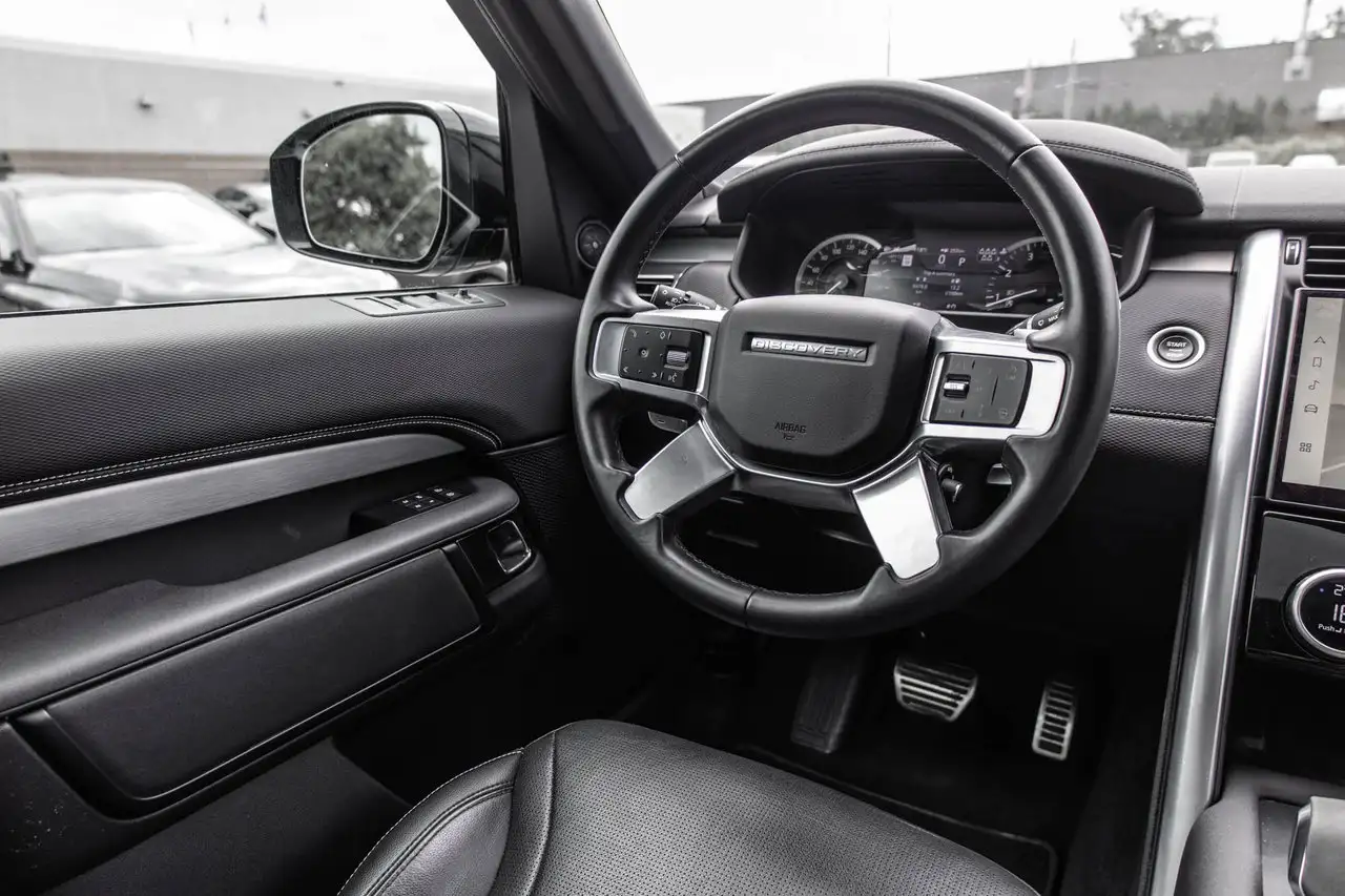 Land Rover Discovery - Image 36