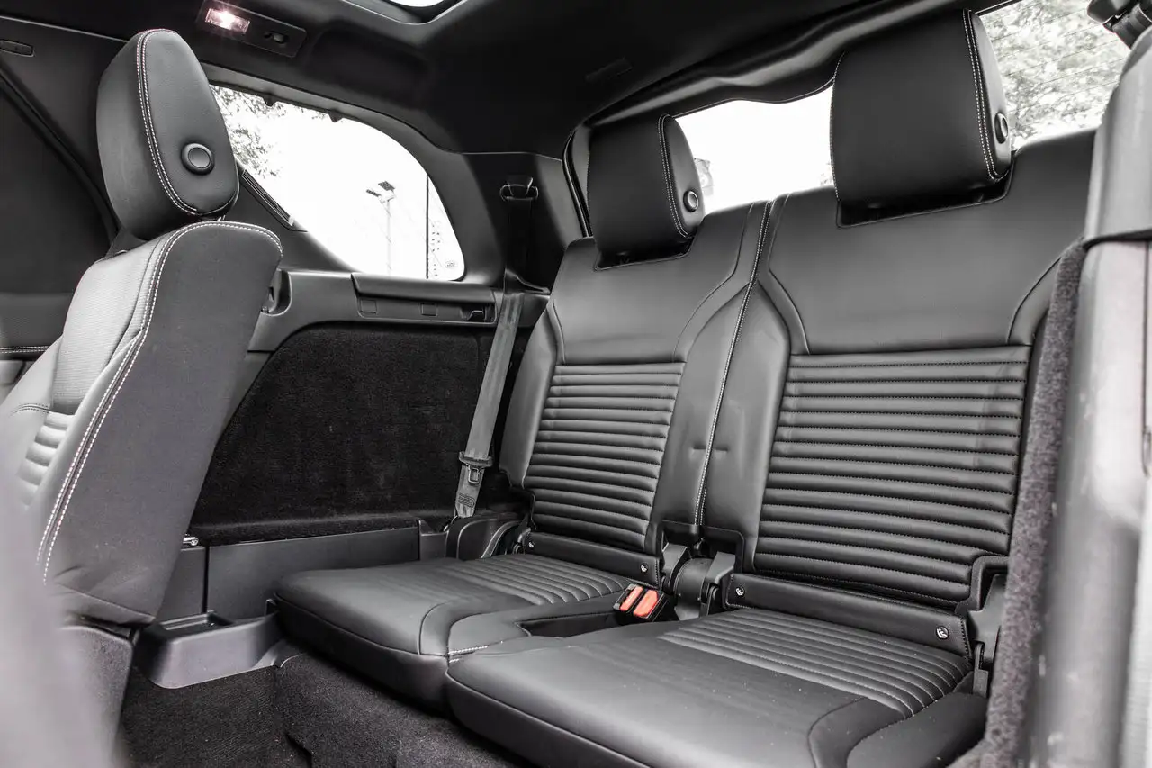 Land Rover Discovery - Image 33