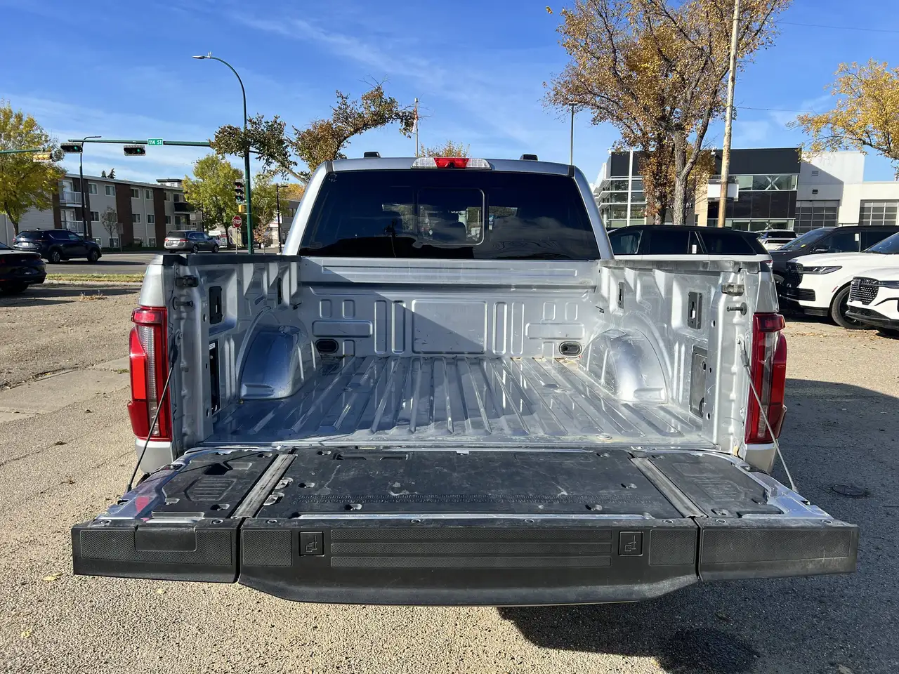 Ford F-150 - Image 25