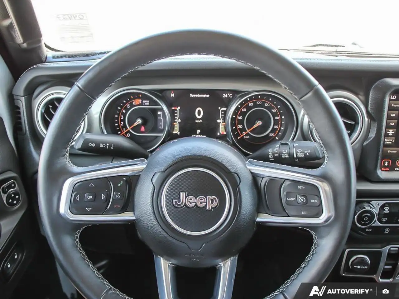 Jeep Wrangler - Image 14