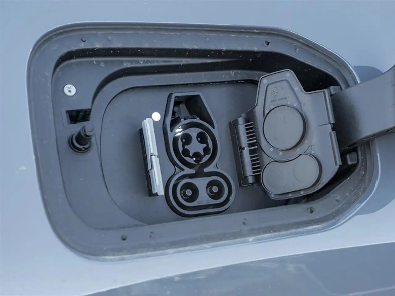 BMW iX - Image 6