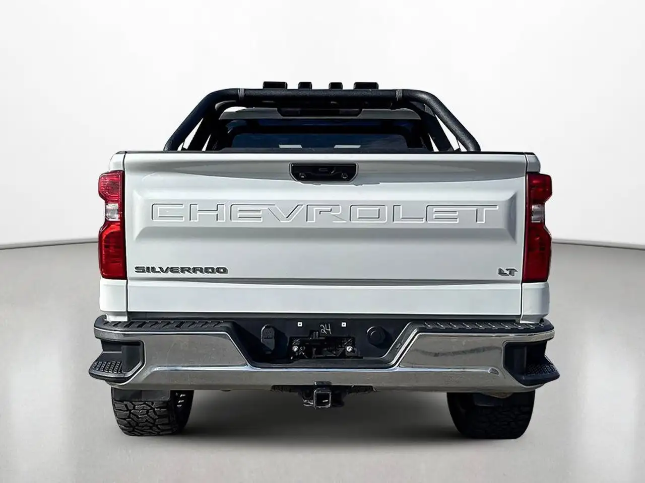 Chevrolet Silverado 1500 - Image 5