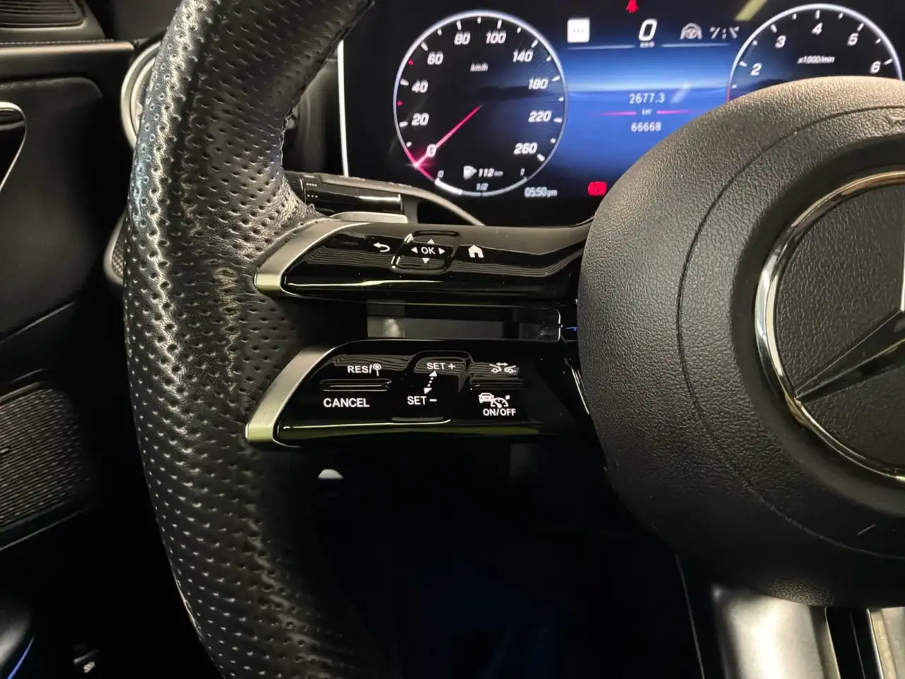 Mercedes-Benz C-Class - Image 14