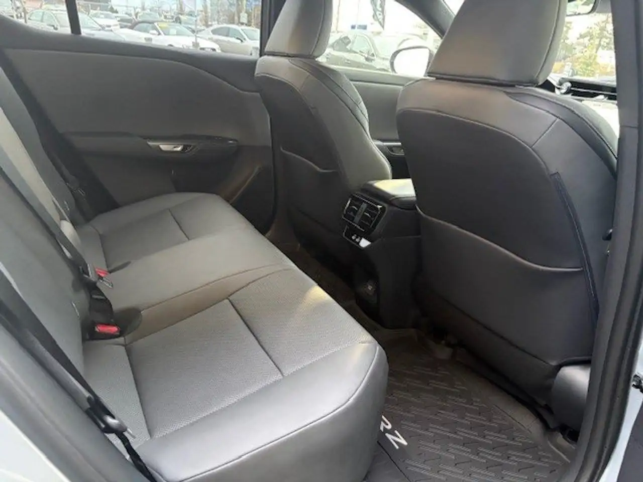 Lexus RZ - Image 13