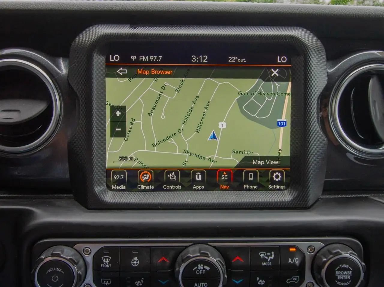 Jeep Wrangler - Image 12