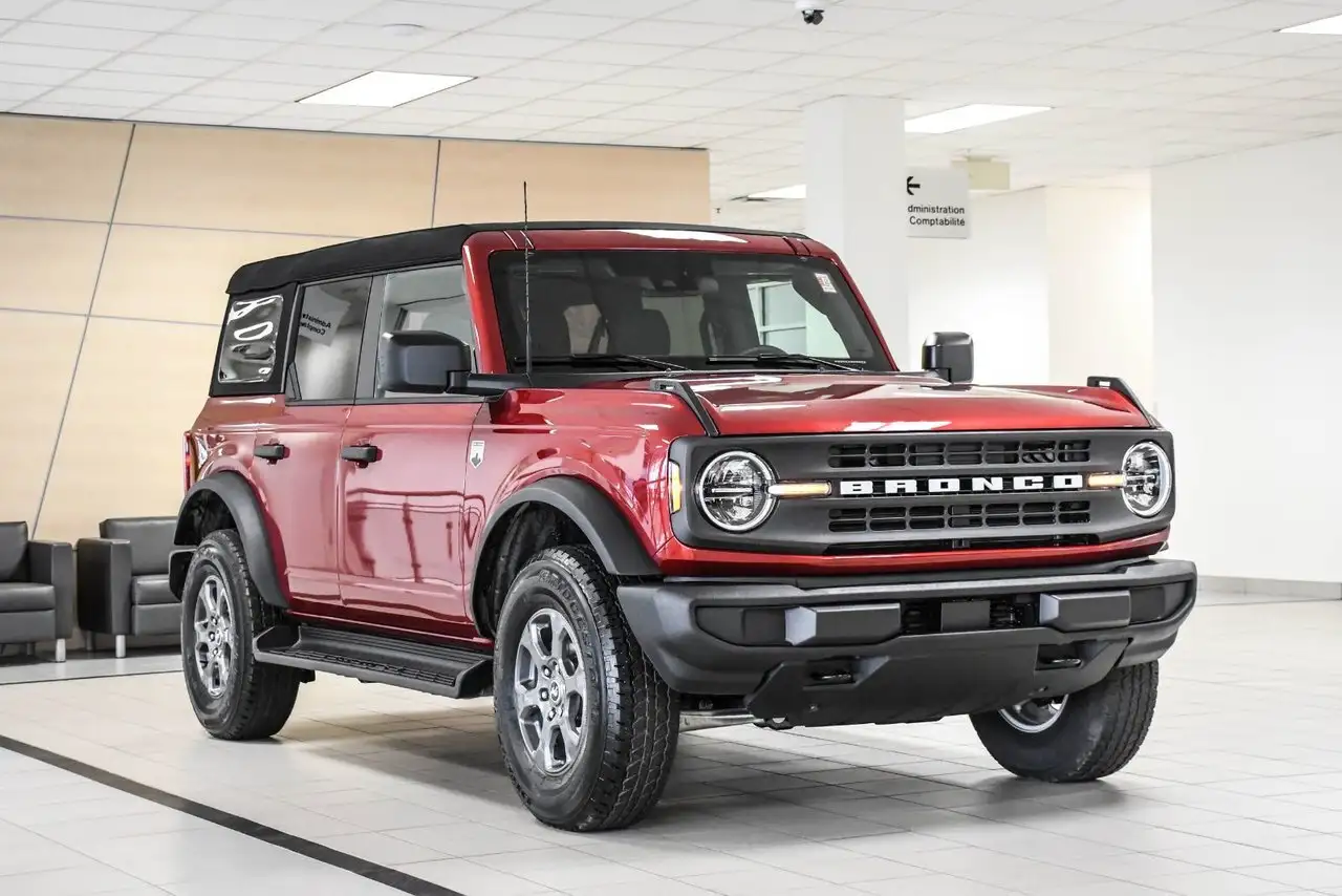 Ford Bronco - Image 3