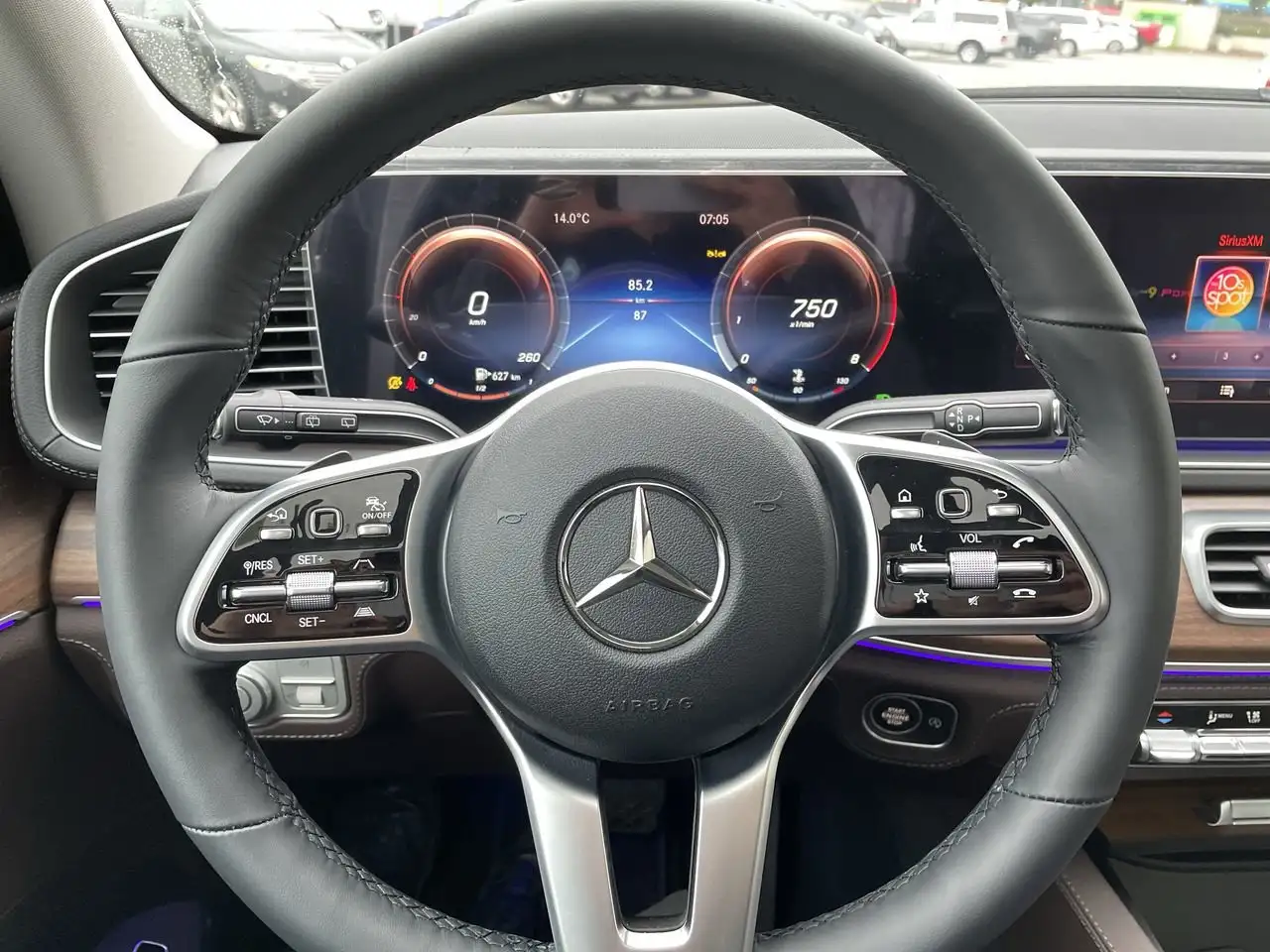 Mercedes-Benz GLE - Image 22
