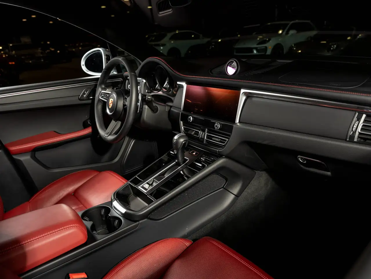 Porsche Macan - Image 4