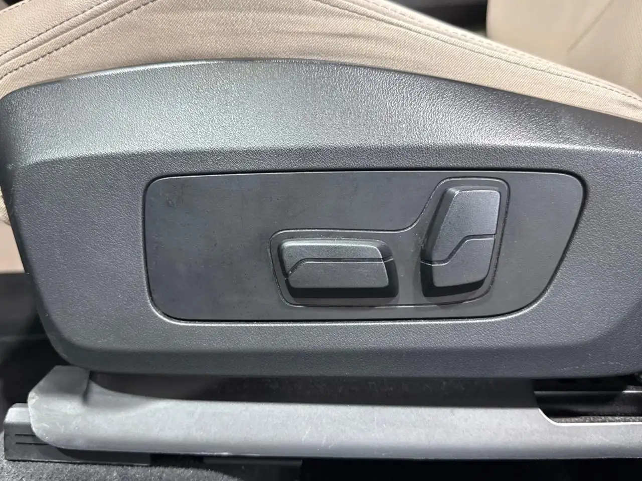 BMW X1 - Image 5
