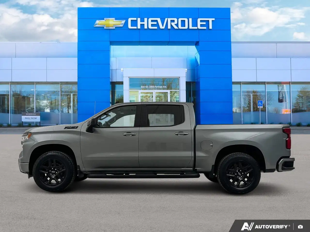 Chevrolet Silverado 1500 - Image 4