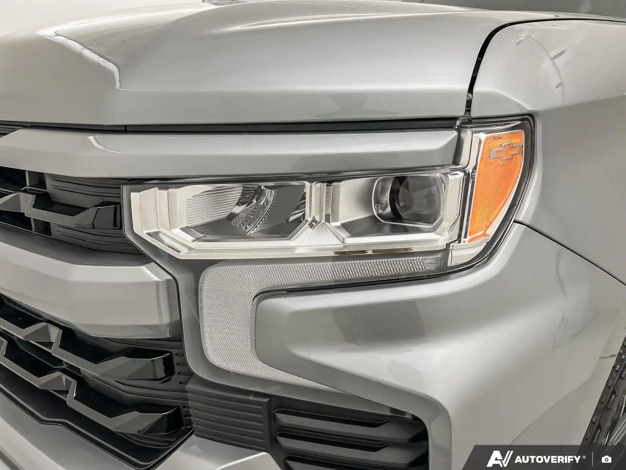 Chevrolet Silverado 1500 - Image 9