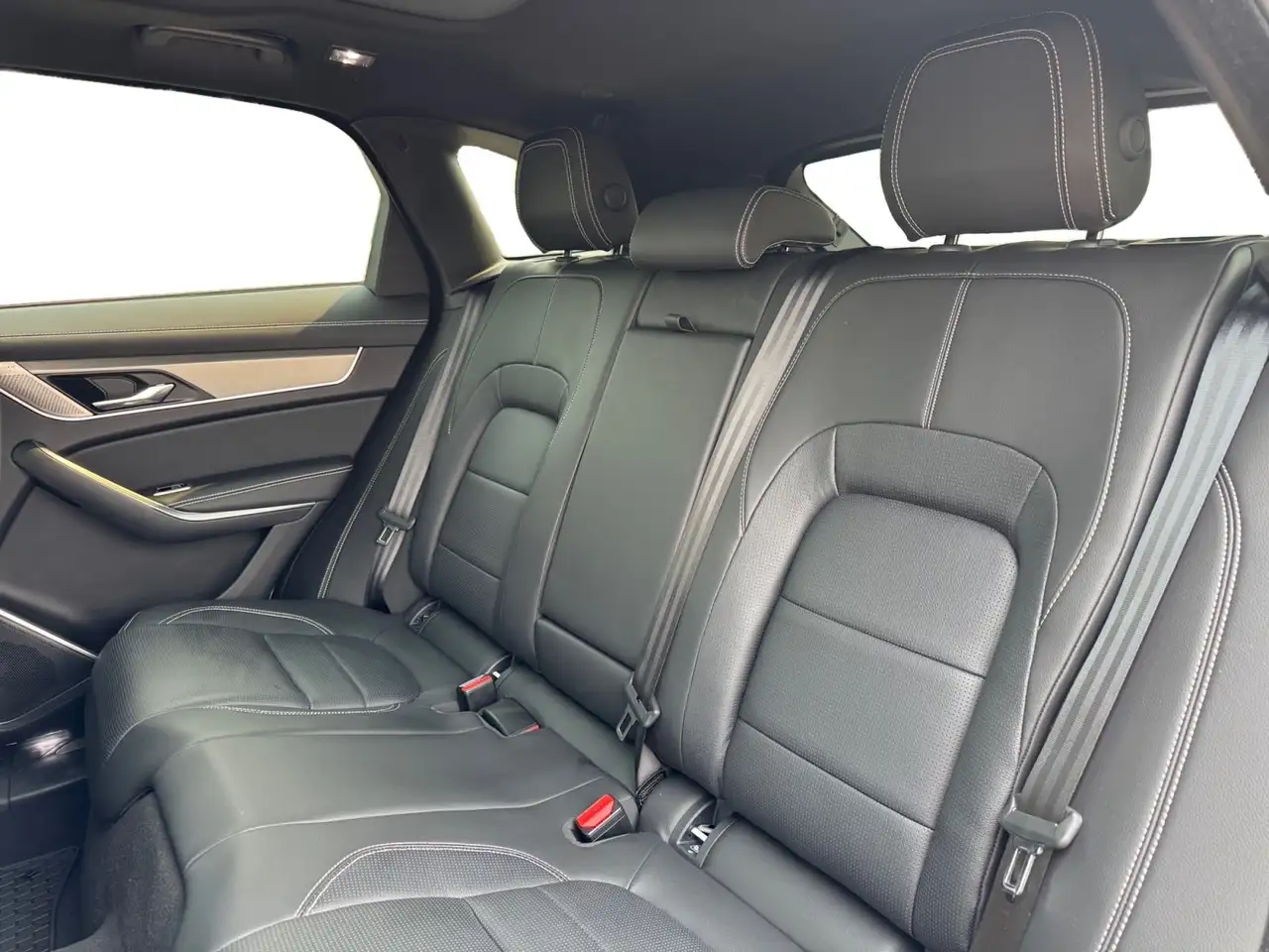 Jaguar F-Pace - Image 20