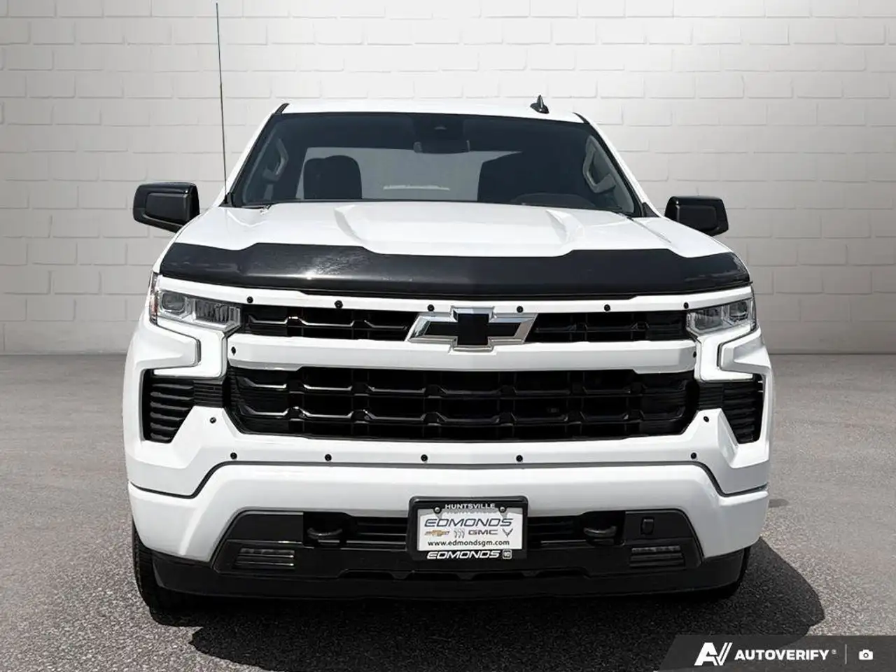 Chevrolet Silverado 1500 - Image 8