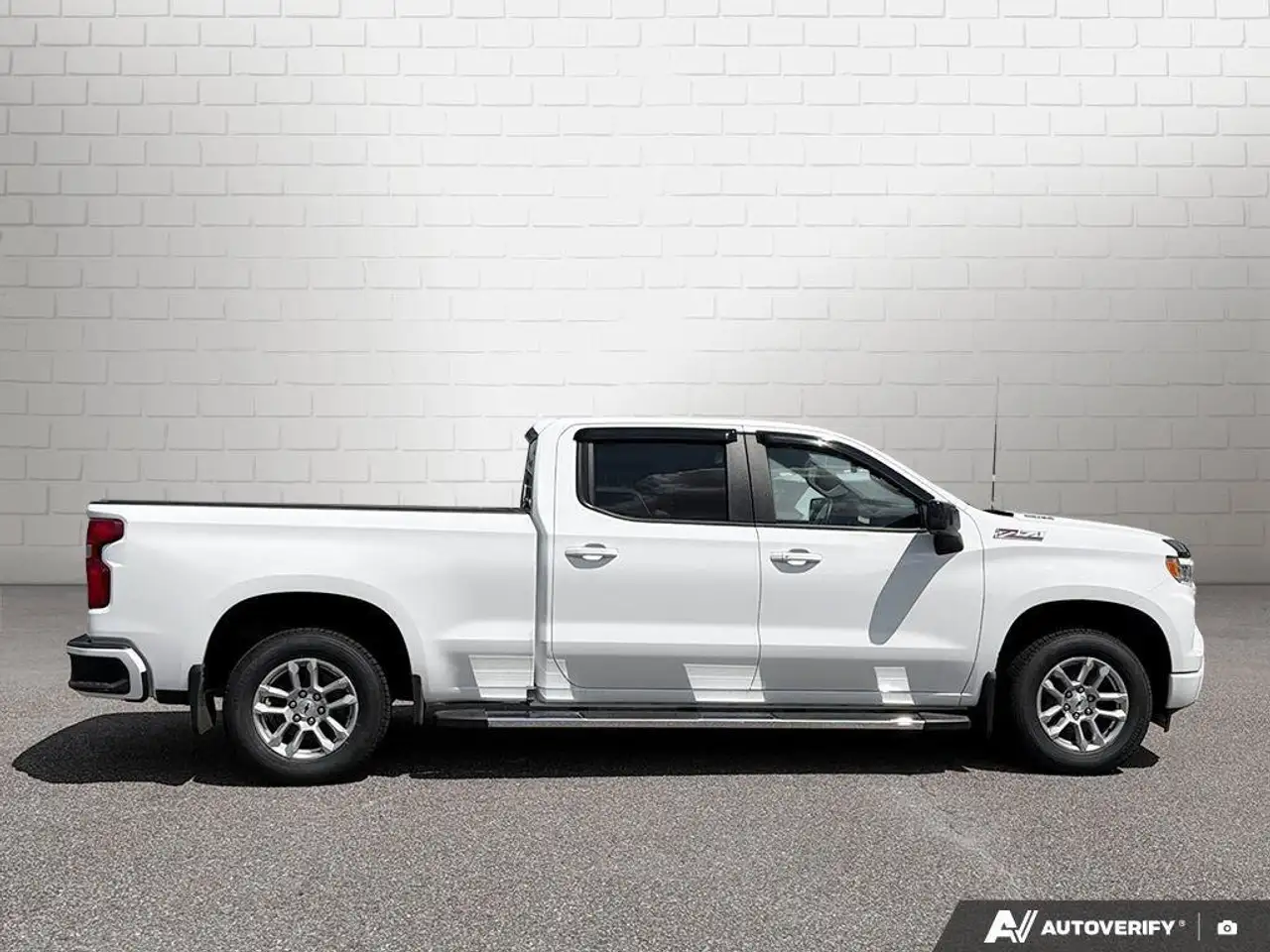 Chevrolet Silverado 1500 - Image 6