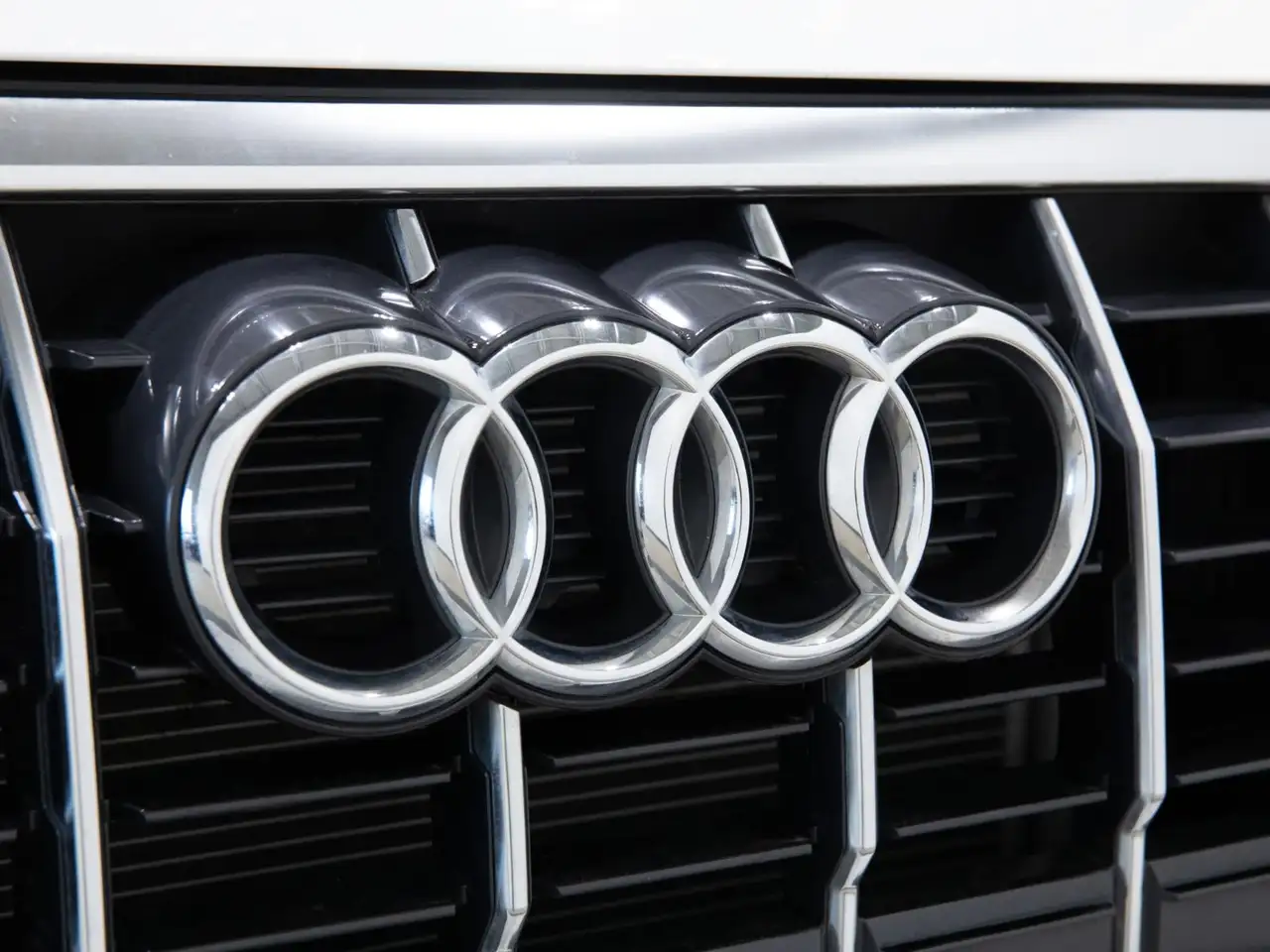 Audi Q3 - Image 9