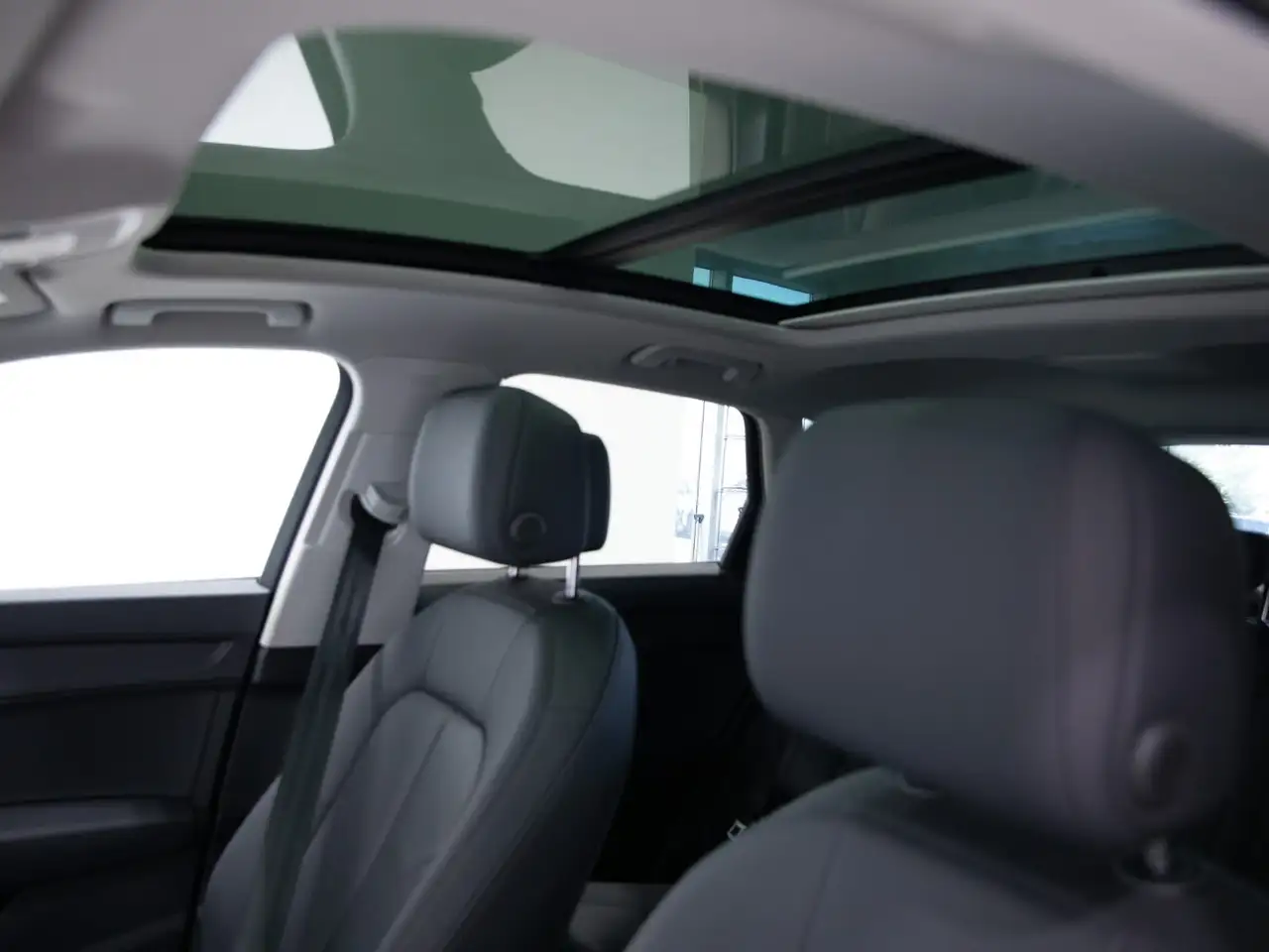 Audi Q3 - Image 34