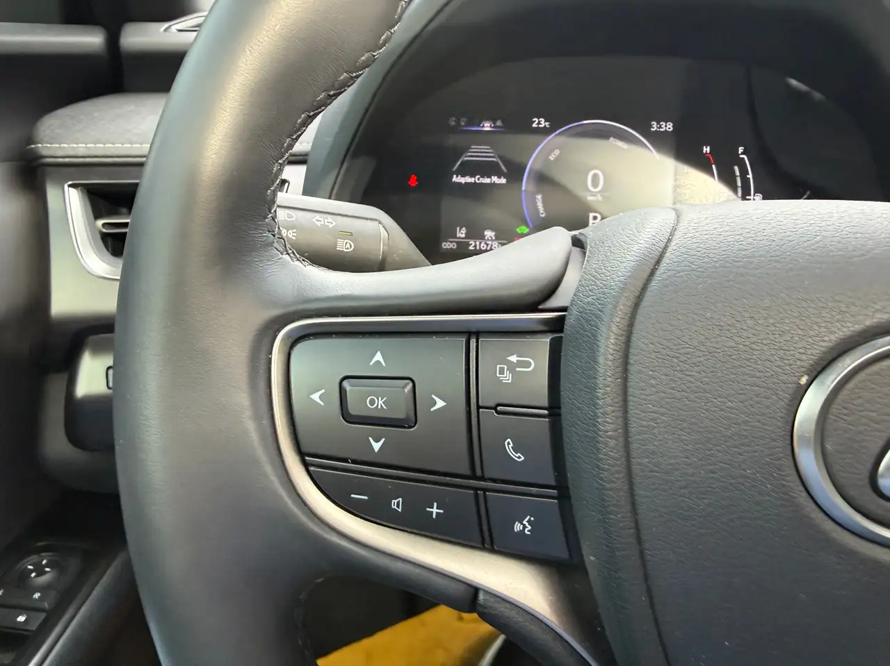 Lexus UX - Image 14