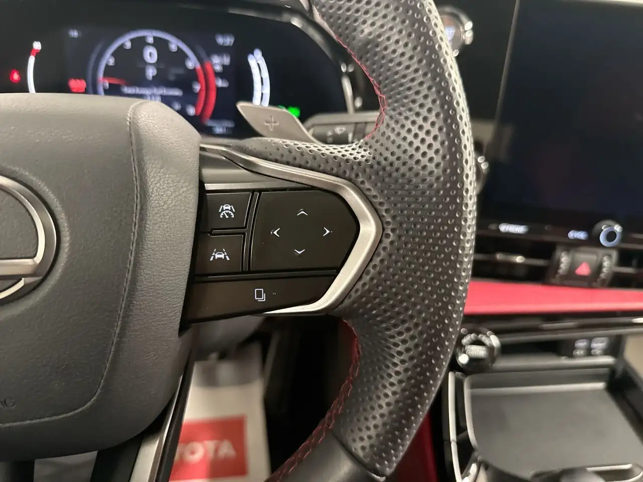 Lexus NX - Image 16