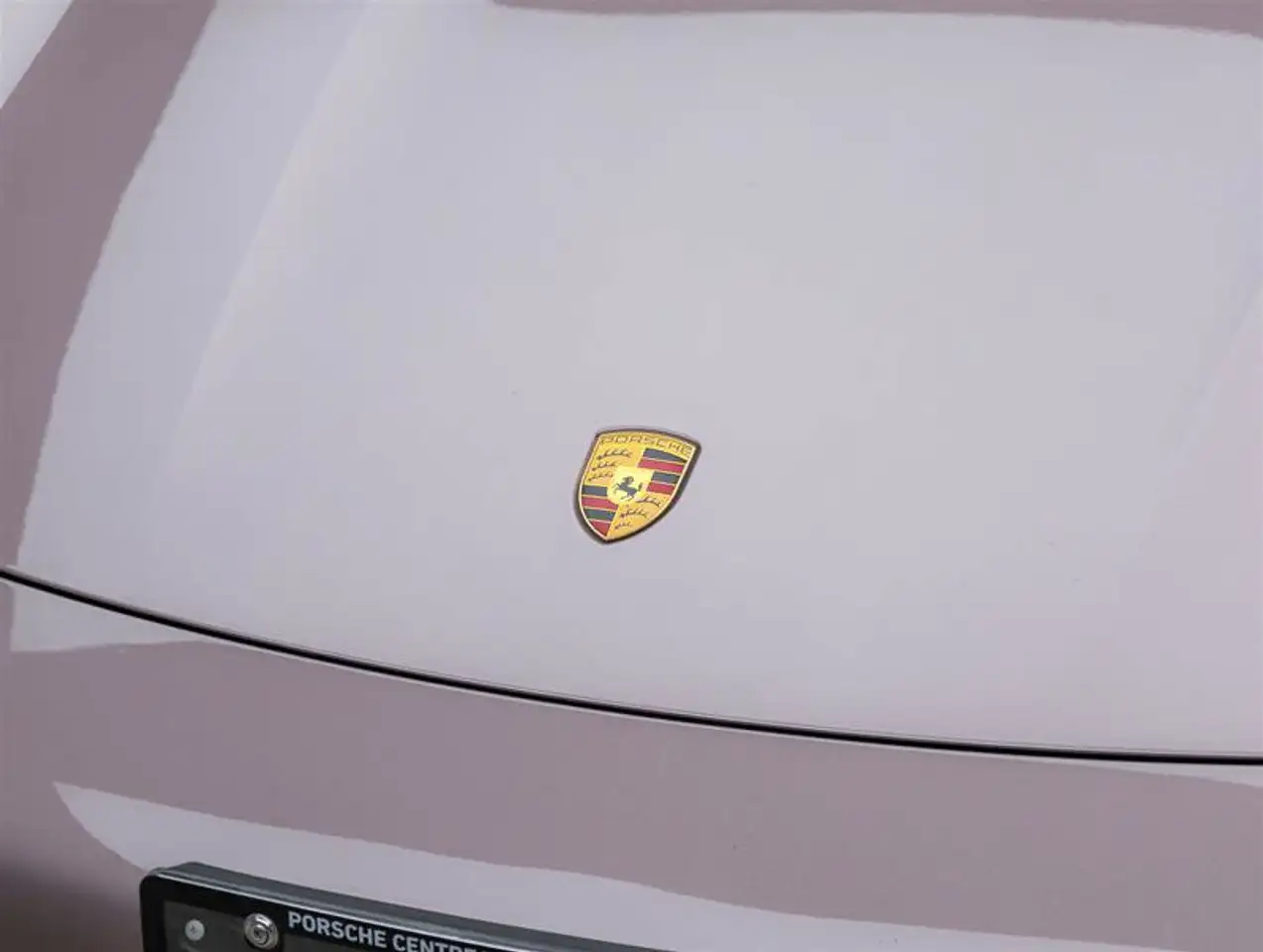Porsche Taycan - Image 5