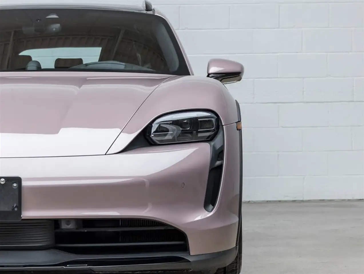 Porsche Taycan - Image 4