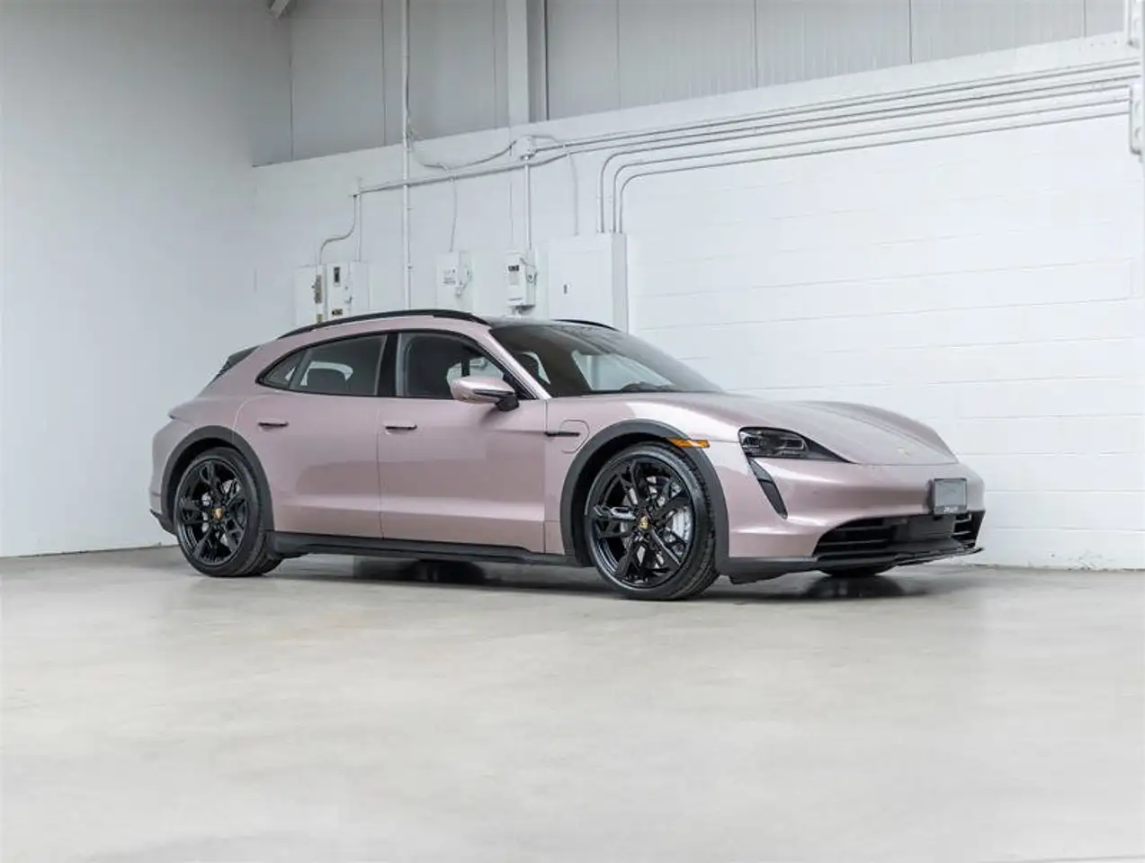 Porsche Taycan - Image 20
