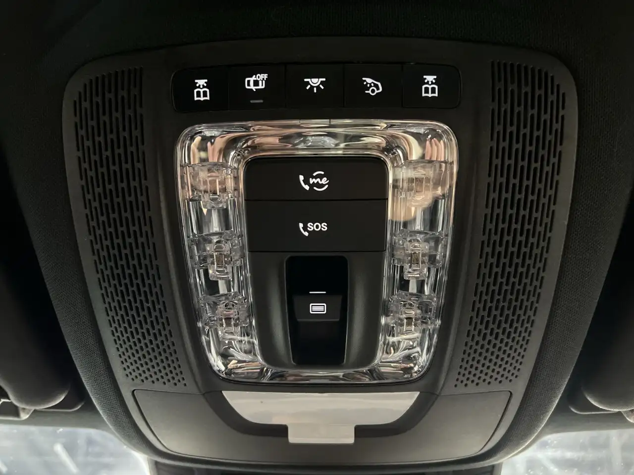 Mercedes-Benz GLE - Image 24